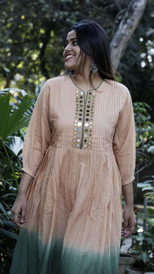 Mul Cotton Ombre Shade With Real Mirror Work