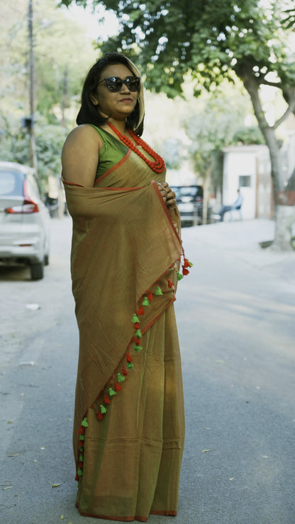 Mul Cotton Mehandi Color  with Sleak Red Border Saree